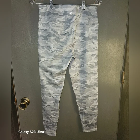 Kyodan Gray Camo Leggings - Picture 2 of 4